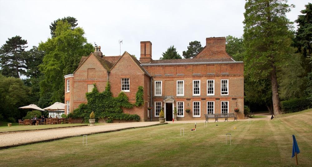 Flitwick Manor Hotel Exterior photo