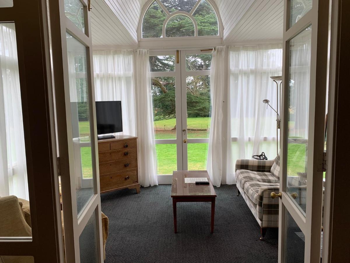 Flitwick Manor Hotel Exterior photo