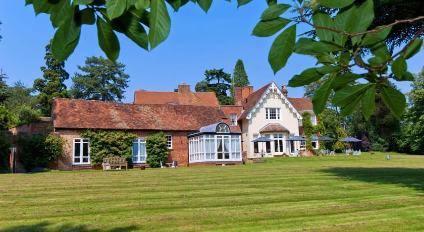 Flitwick Manor Hotel Exterior photo